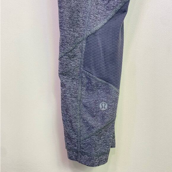 Lululemon Gray -Pink 3/4 Leggins Size 4 Sheer ,Back pocket Small - Picture 2 of 9
